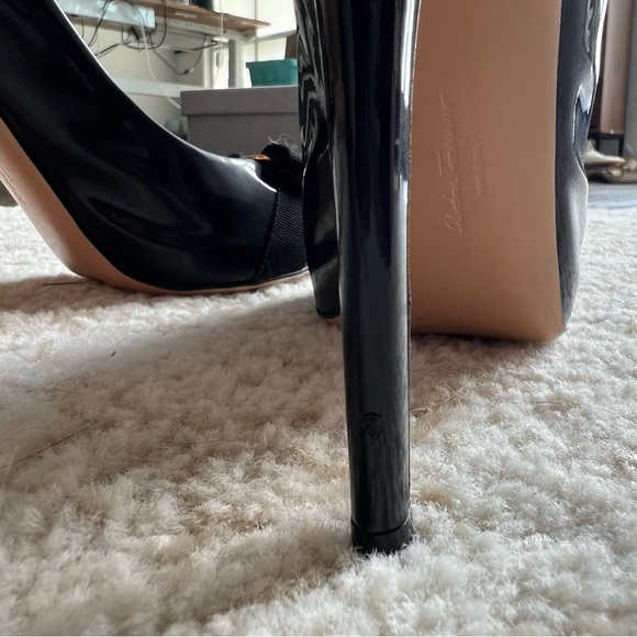 Salvatore Ferragamo Rilly Nero Patentcalf - Picture 4 of 10